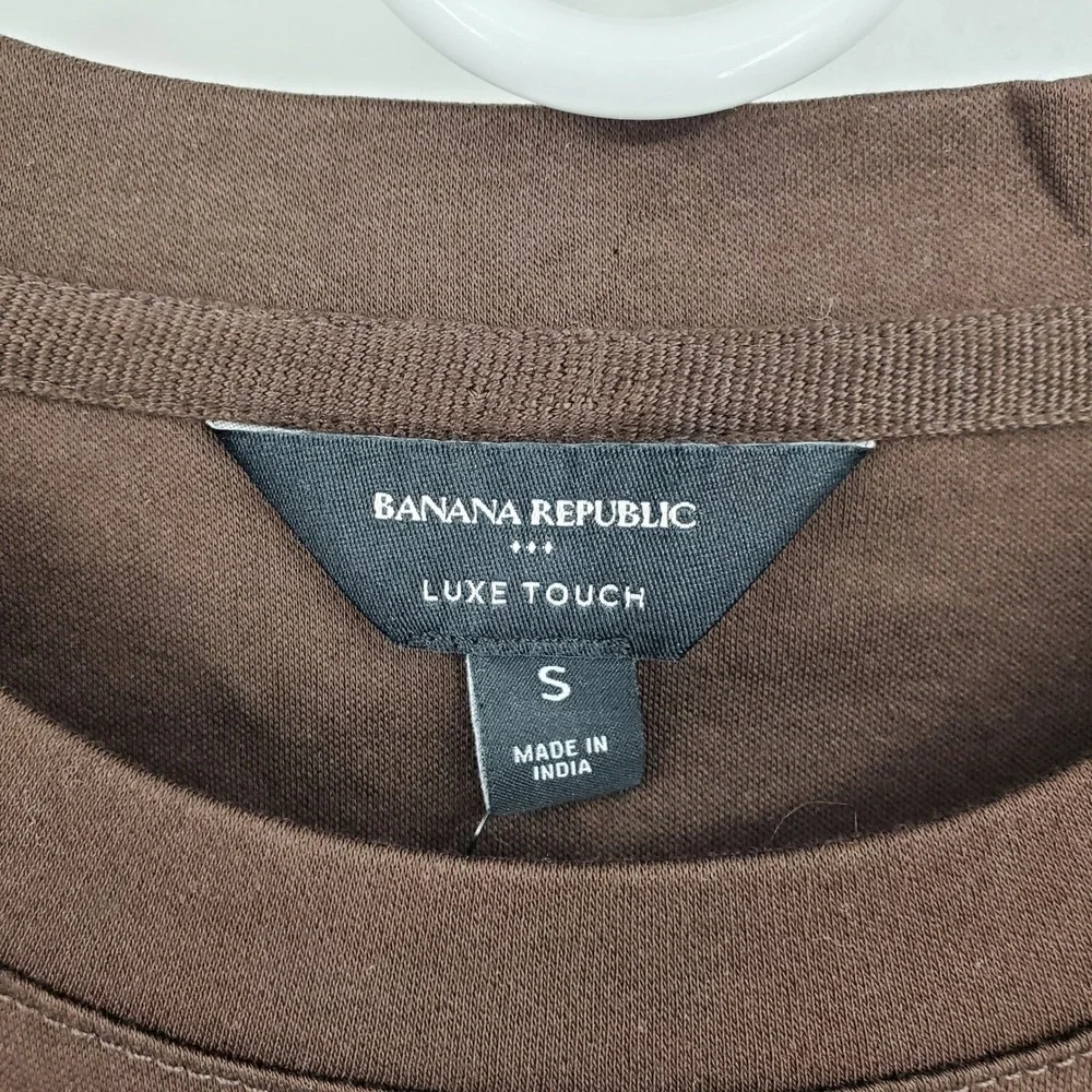 Banana Republic Luxe Touch Long Sleeve Crew Neck Tee Dark Oak Brown Minimalist